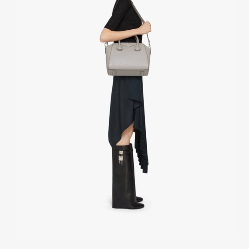Givenchy Antigona Medium Leather Satchel | Grey | NEW - Picture 3 of 16